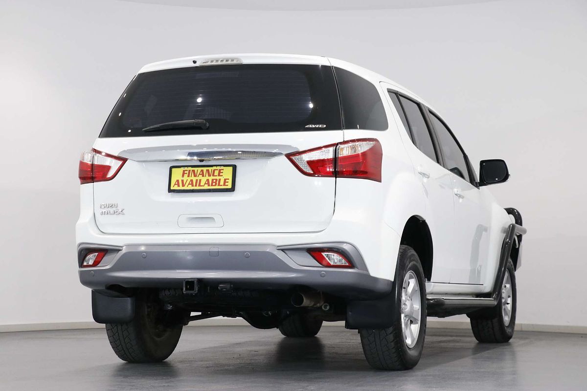 2020 Isuzu MU-X LS-M