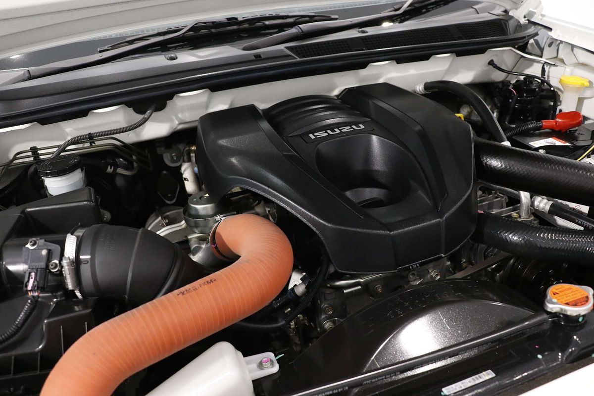 2020 Isuzu MU-X LS-M
