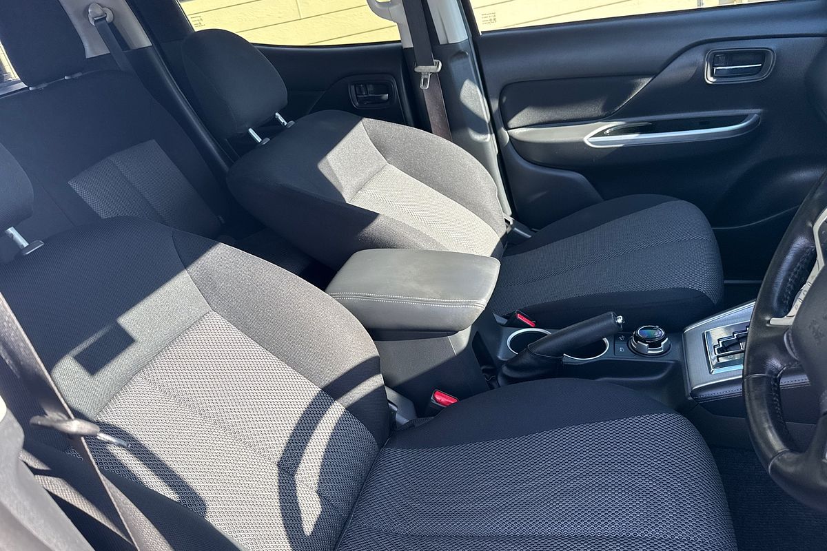 2022 Mitsubishi Triton GLS MR 4X4