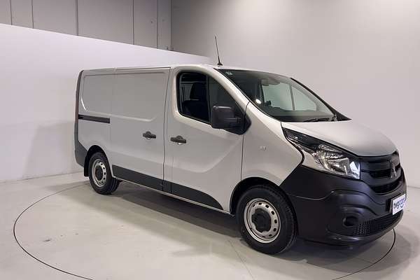 2020 Mitsubishi Express GLX SN SWB
