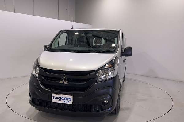 2020 Mitsubishi Express GLX SN SWB