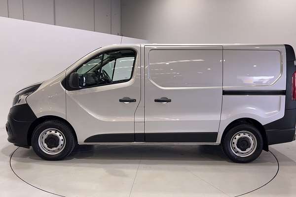 2020 Mitsubishi Express GLX SN SWB
