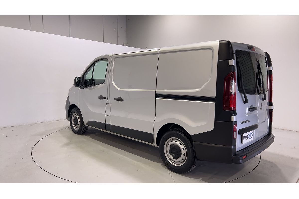 2020 Mitsubishi Express GLX SN SWB