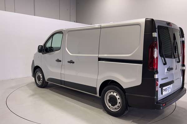 2020 Mitsubishi Express GLX SN SWB