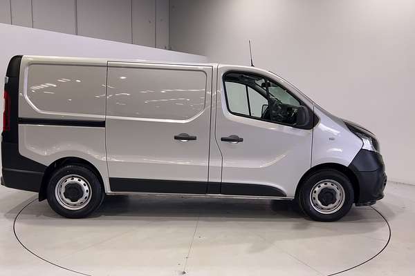2020 Mitsubishi Express GLX SN SWB