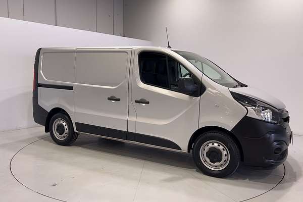 2020 Mitsubishi Express GLX SN SWB