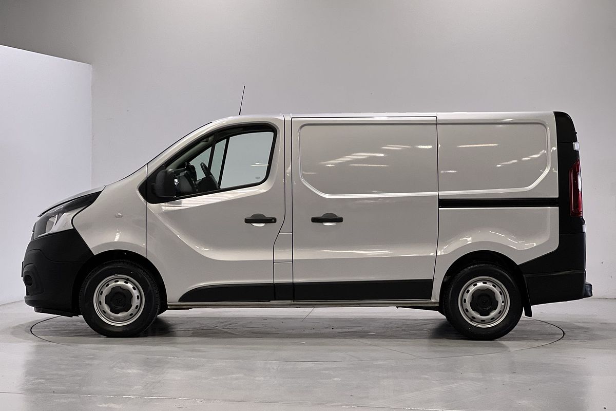2020 Mitsubishi Express GLX SN SWB