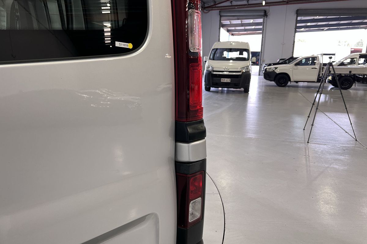 2020 Mitsubishi Express GLX SN SWB
