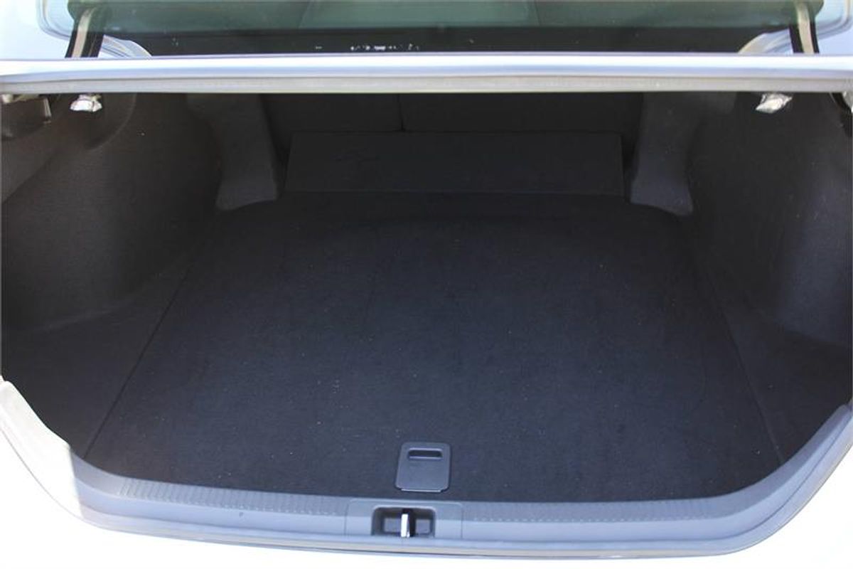 2018 Toyota Camry Ascent ASV70R
