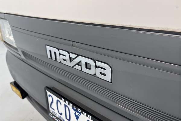2000 Mazda Bongo Brawny