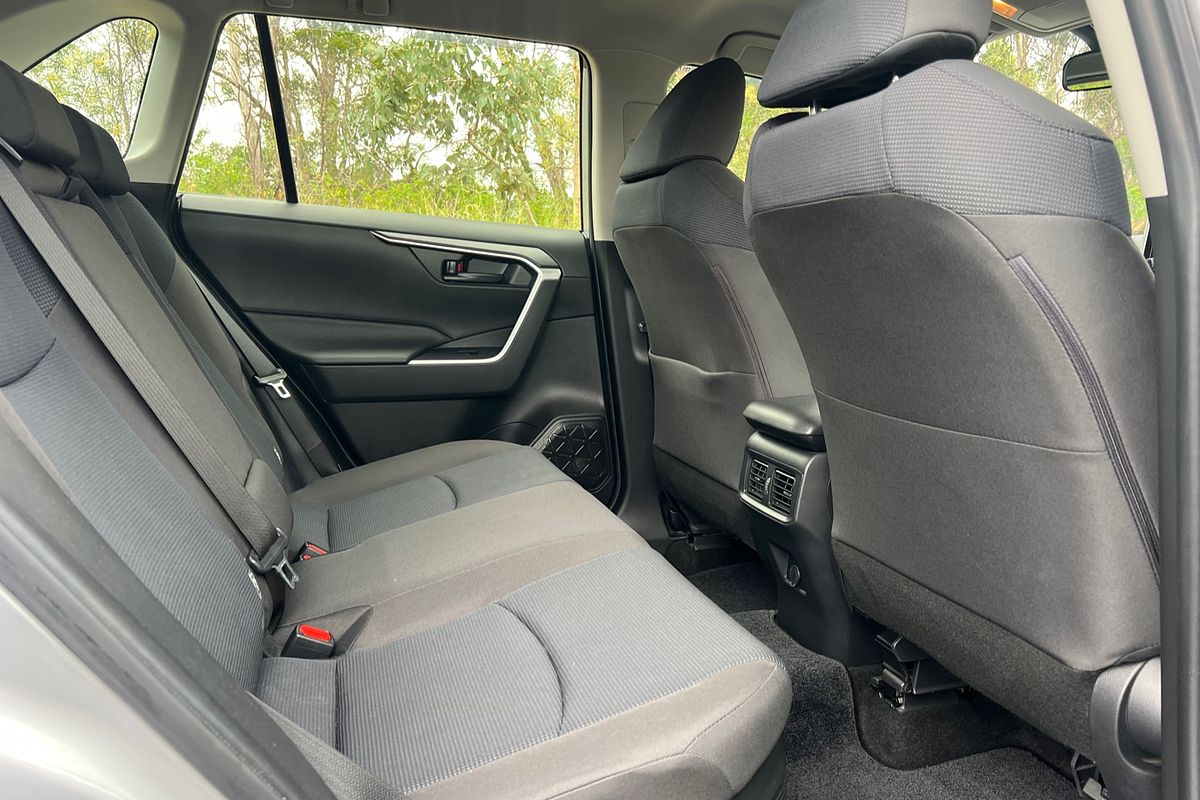 2020 Toyota RAV4 GX AXAH54R