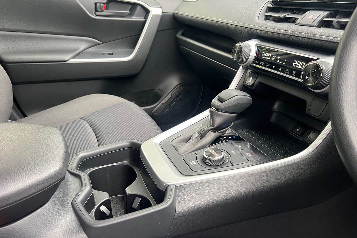 2020 Toyota RAV4 GX AXAH54R