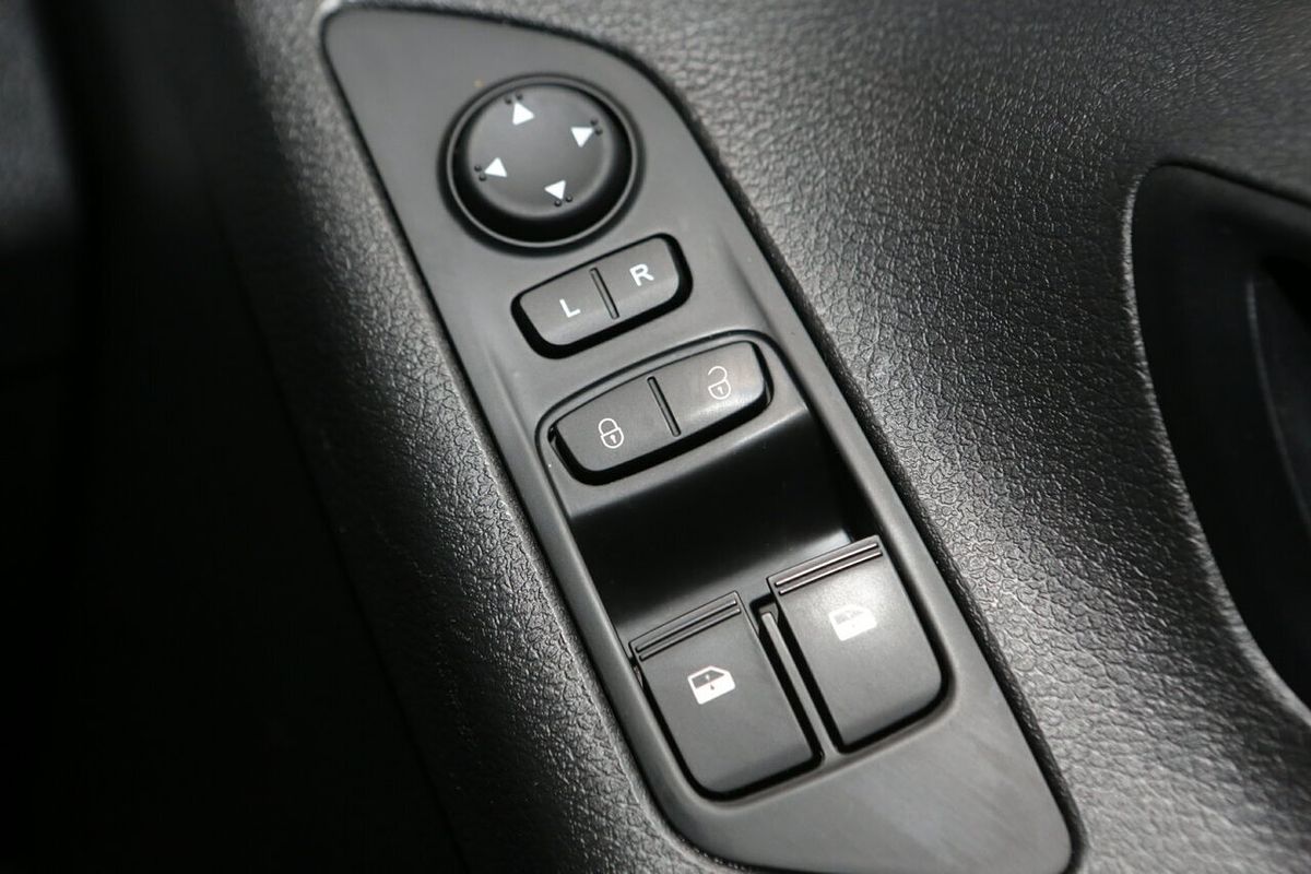 2023 LDV G10 + SV7C