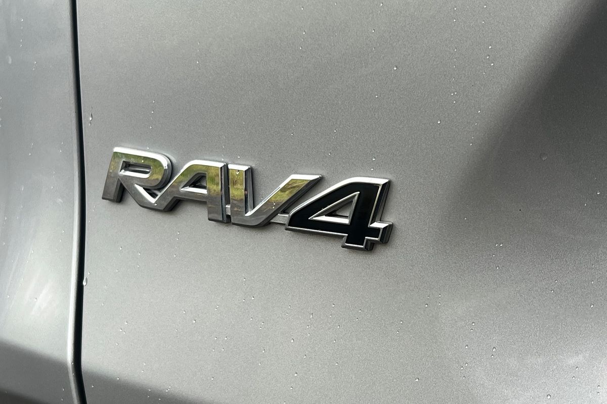 2020 Toyota RAV4 GX AXAH54R