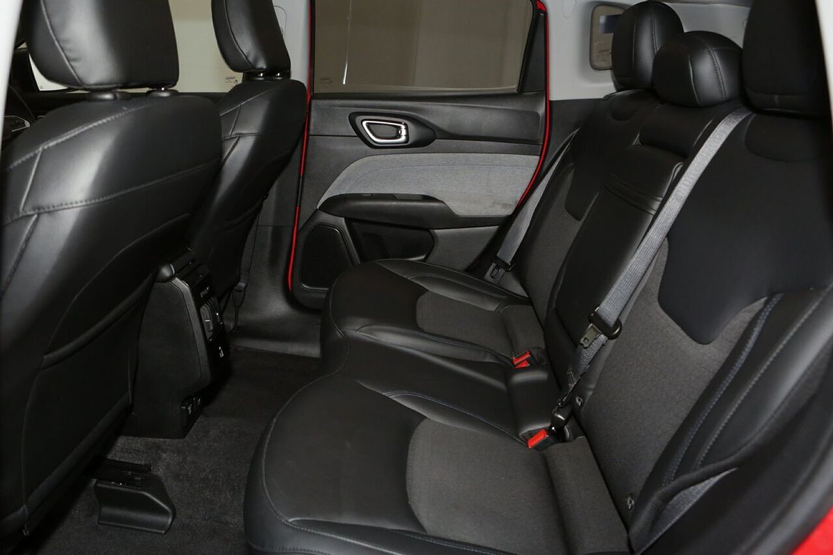 2021 Jeep Compass Launch Edition M6