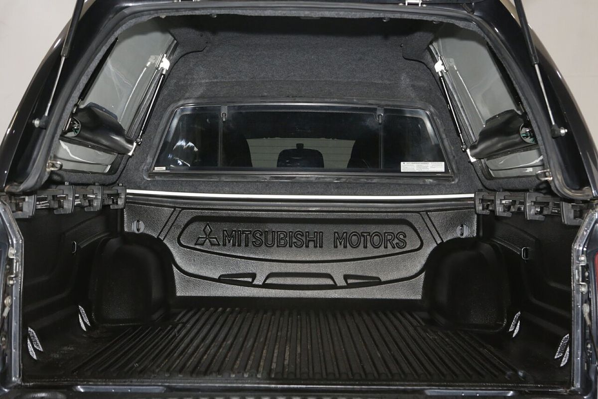 2013 Mitsubishi Triton GLX-R MN 4X4