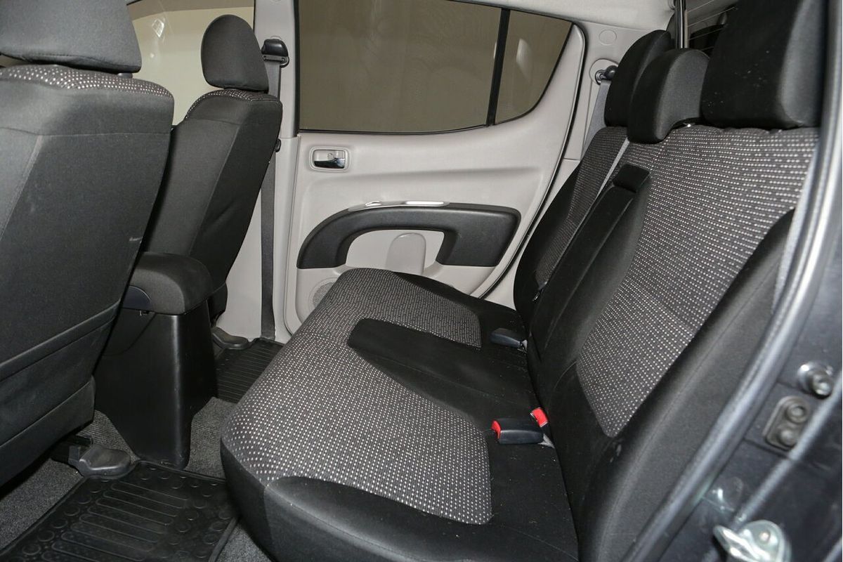 2013 Mitsubishi Triton GLX-R MN 4X4