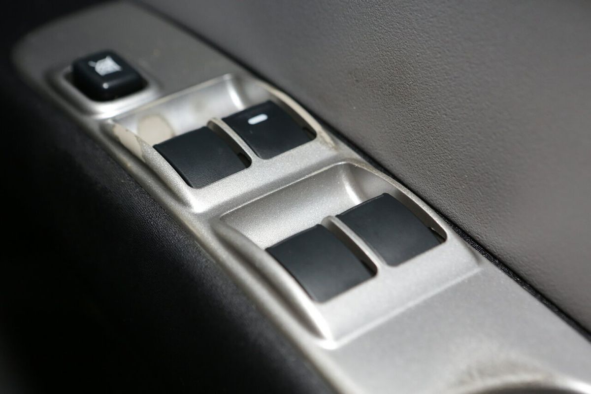 2013 Mitsubishi Triton GLX-R MN 4X4