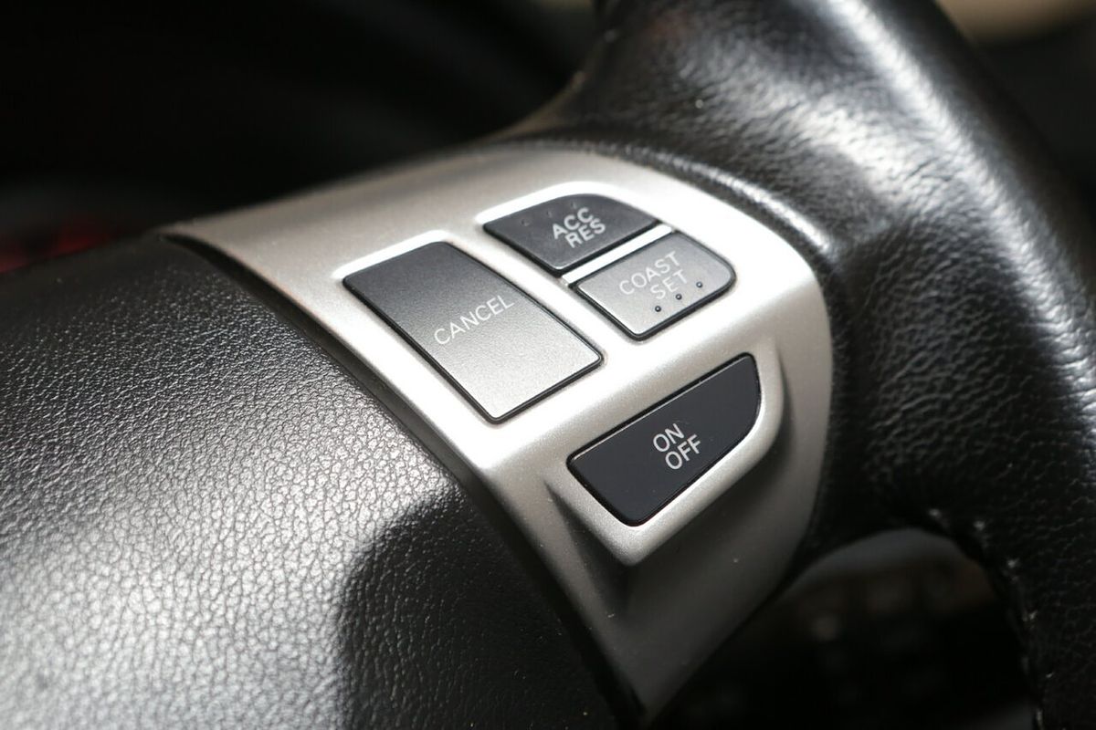 2013 Mitsubishi Triton GLX-R MN 4X4