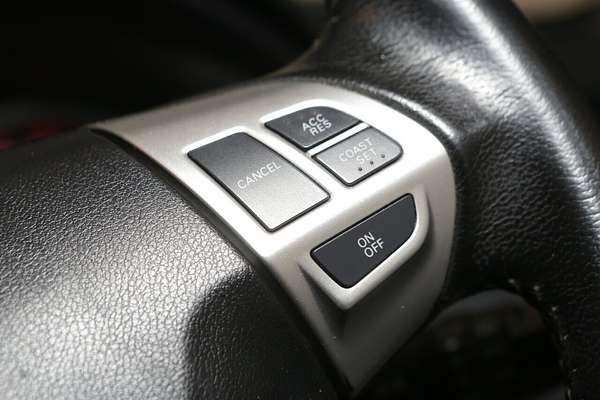 2013 Mitsubishi Triton GLX-R MN 4X4