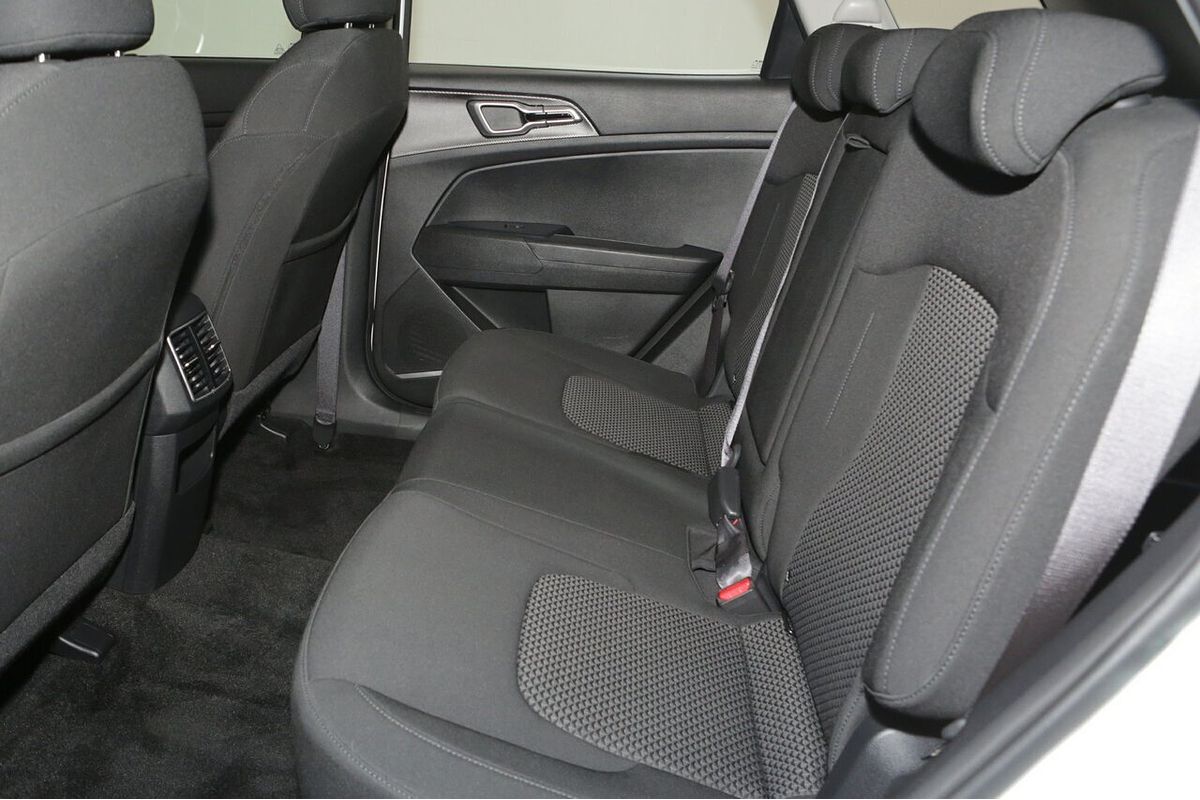 2024 Kia Sportage S NQ5