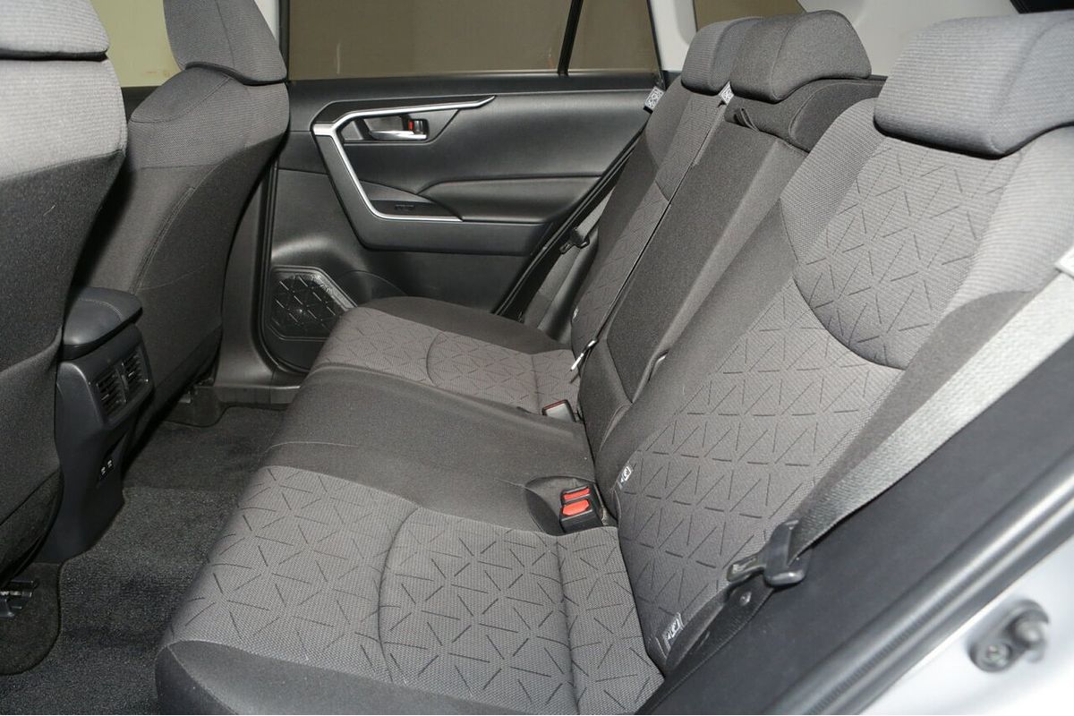2021 Toyota RAV4 GXL MXAA52R