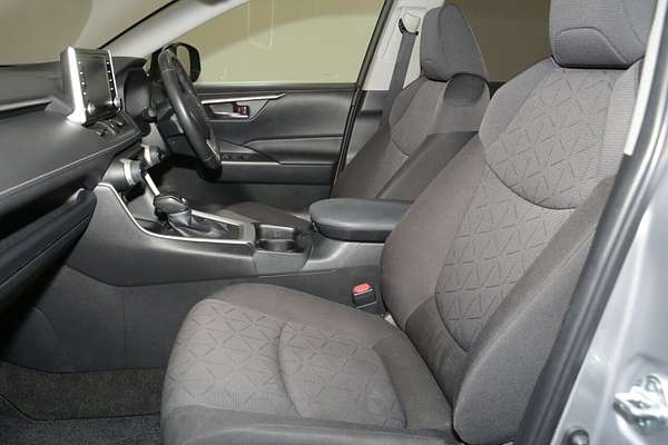 2021 Toyota RAV4 GXL MXAA52R