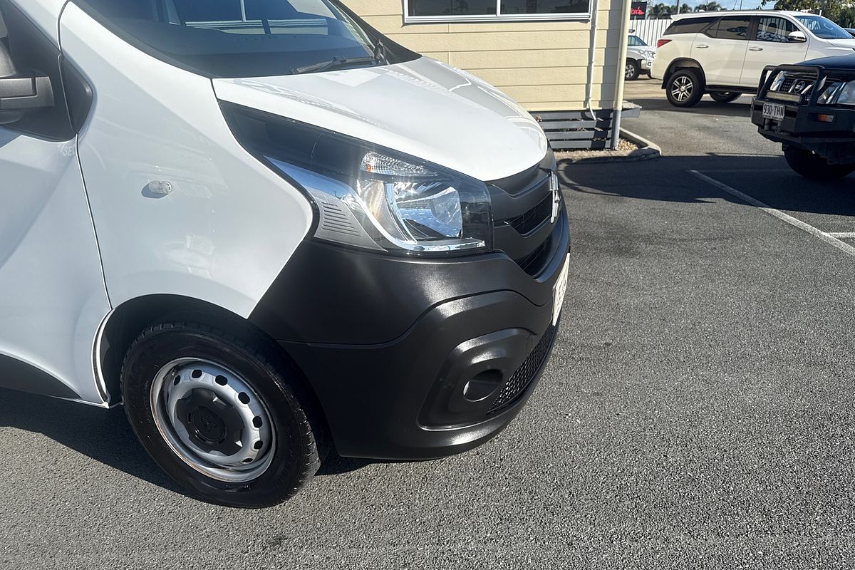 2021 Mitsubishi Express LWB