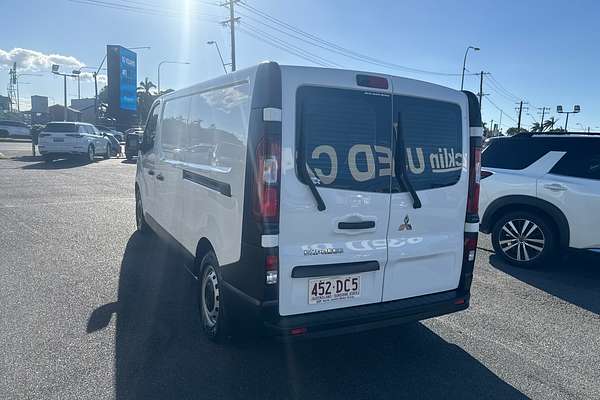 2021 Mitsubishi Express LWB