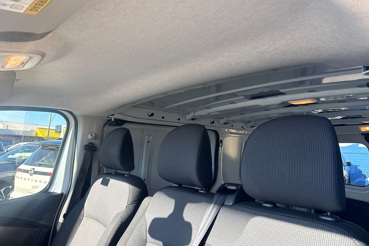 2021 Mitsubishi Express LWB