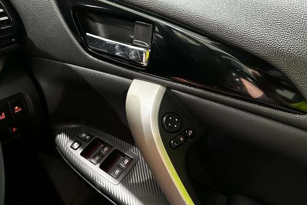 2022 Mitsubishi Eclipse Cross PHEV Exceed YB