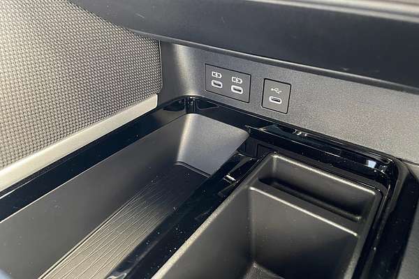 2024 Toyota Camry Ascent AXVH80R
