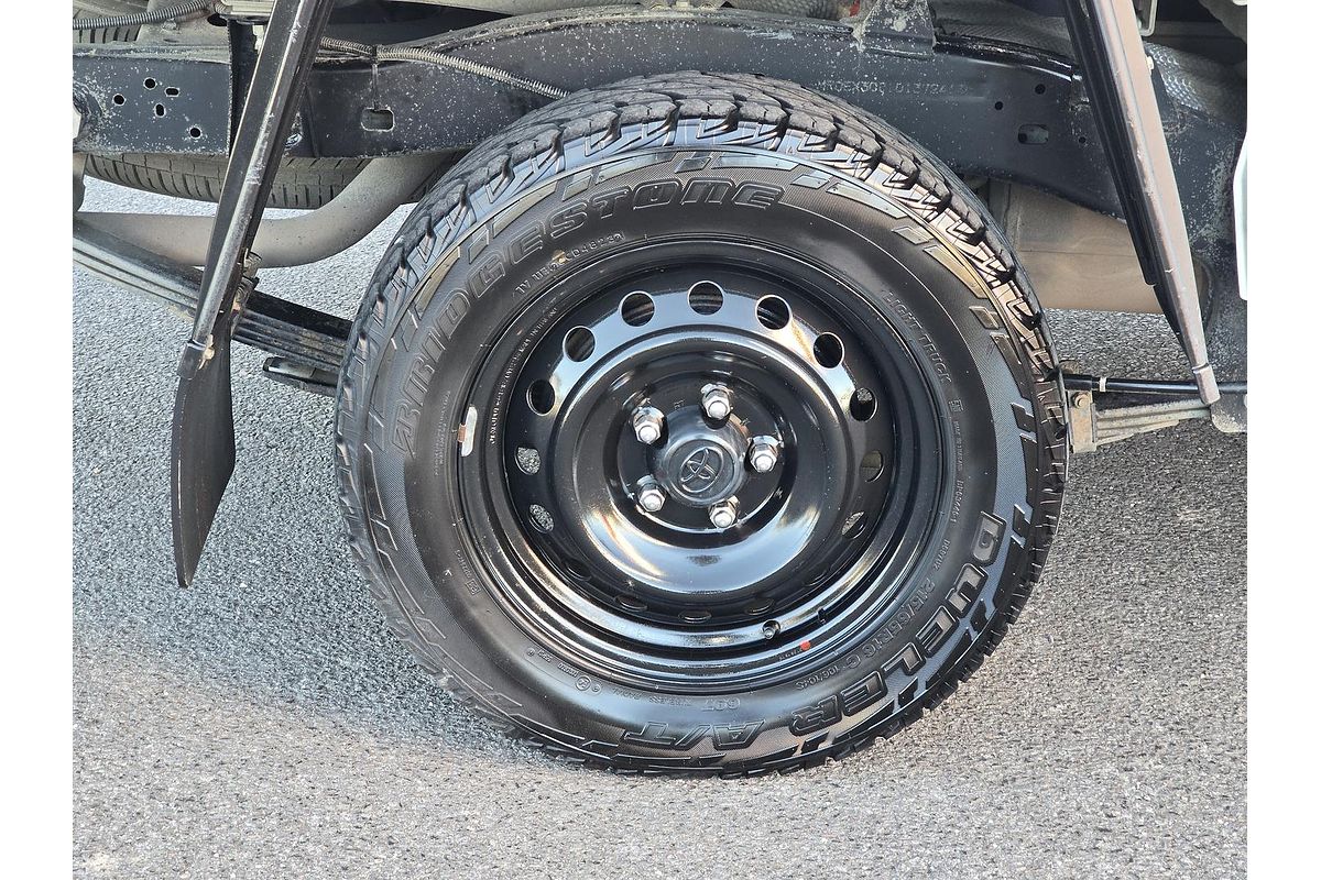 2018 Toyota Hilux Workmate TGN121R Rear Wheel Drive