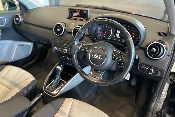 2011 Audi A1 Ambition 8X