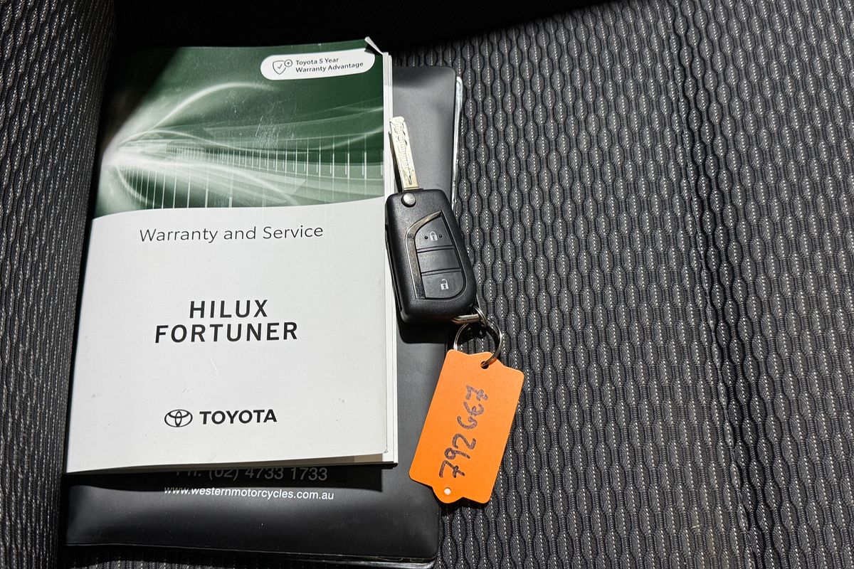 2022 Toyota Hilux Workmate TGN121R
