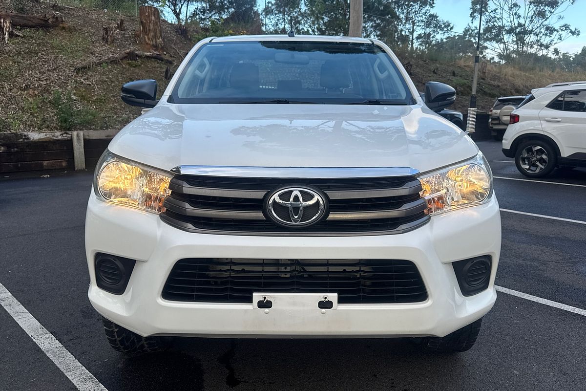 2018 Toyota Hilux SR GUN126R 4X4