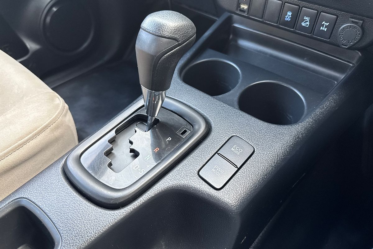 2018 Toyota Hilux SR GUN126R 4X4