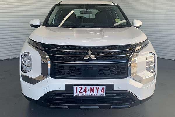 2023 Mitsubishi Outlander ES ZM