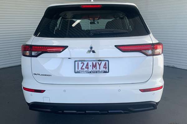 2023 Mitsubishi Outlander ES ZM