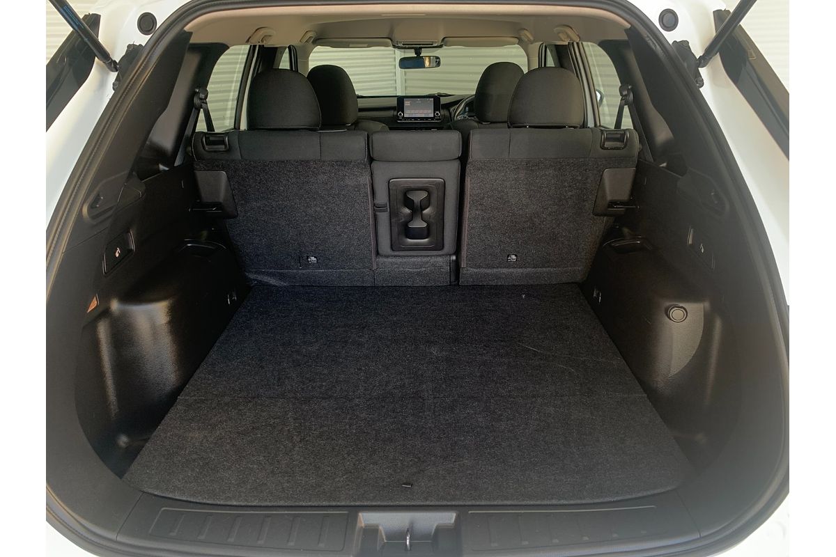 2023 Mitsubishi Outlander ES ZM