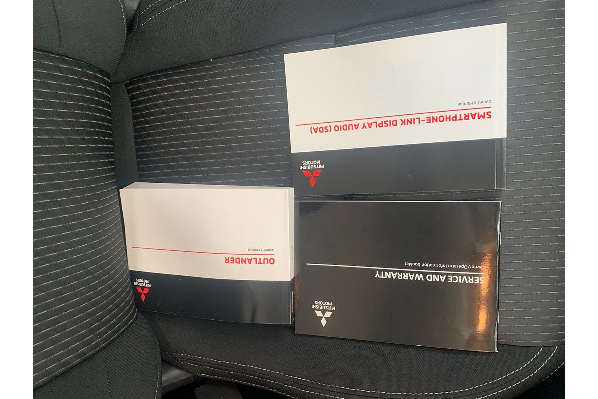 2023 Mitsubishi Outlander ES ZM
