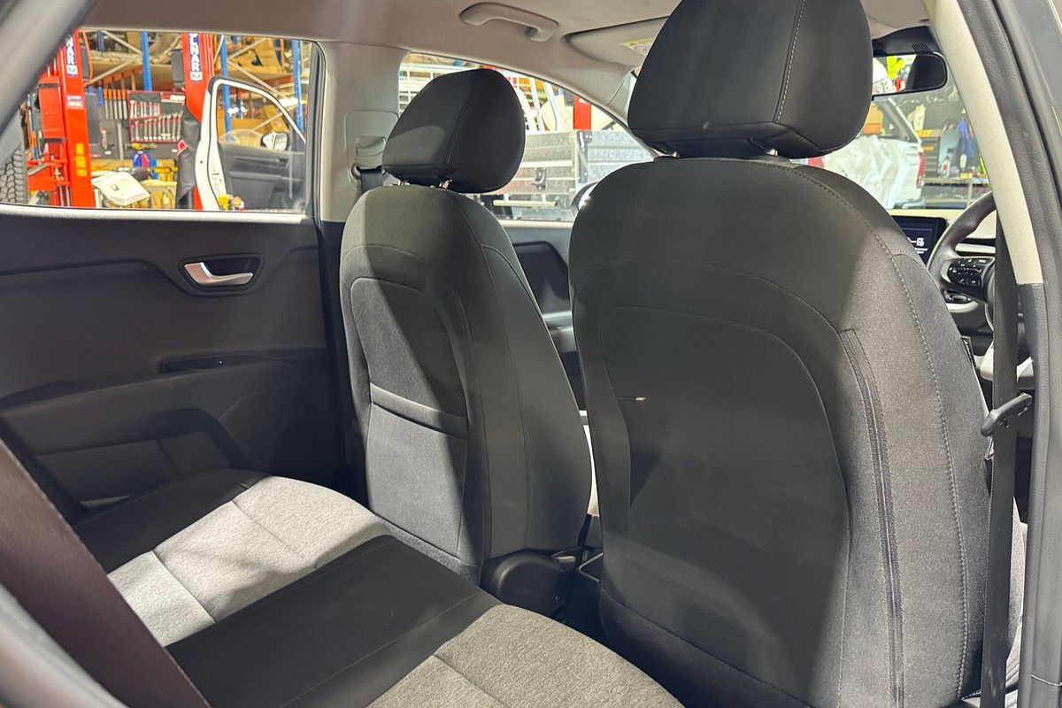2022 Kia Stonic S YB