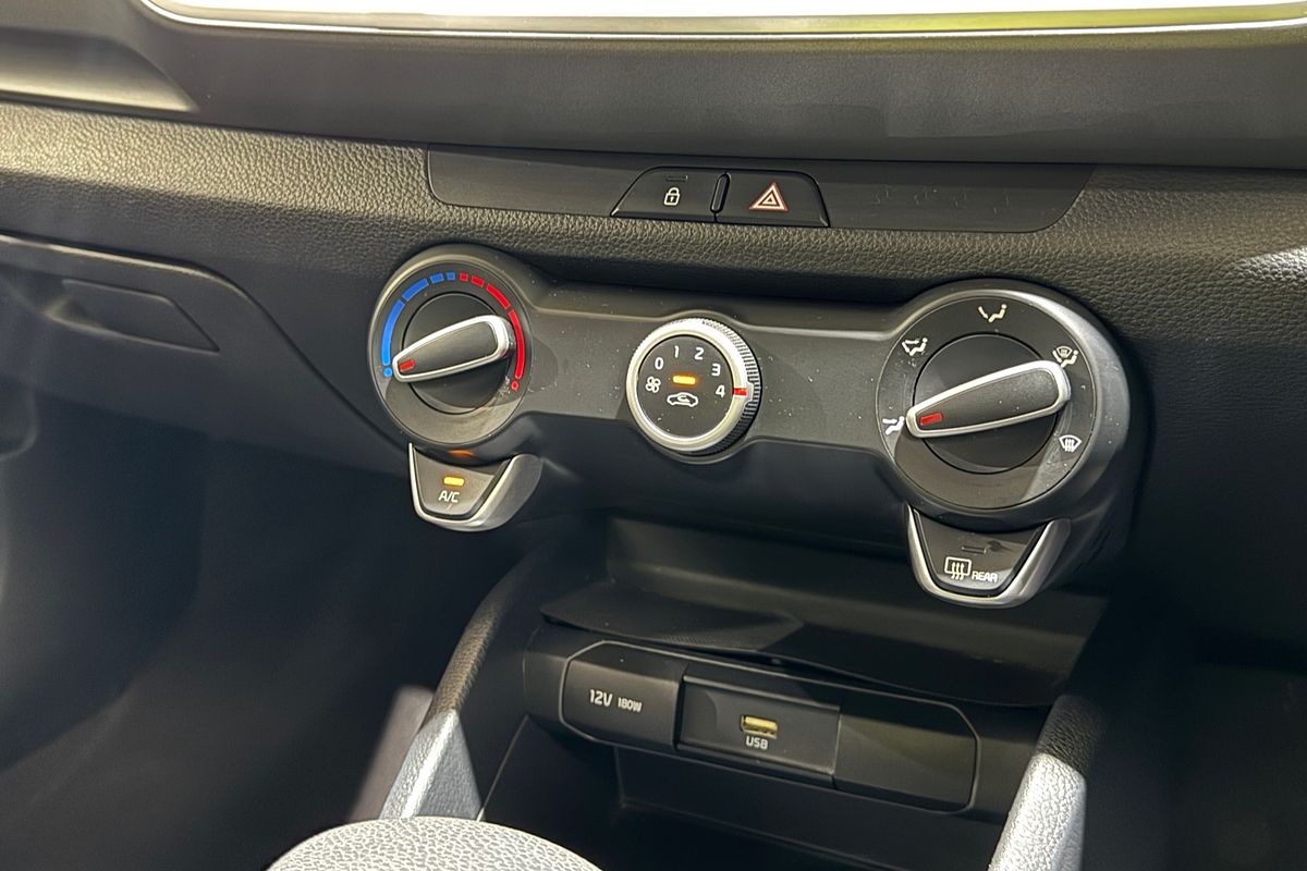 2022 Kia Stonic S YB