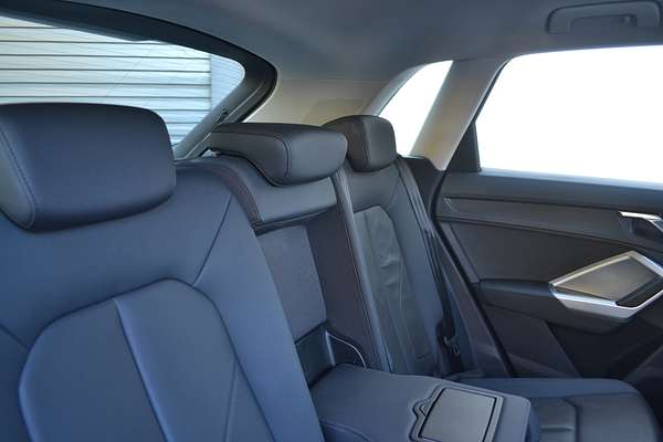 2023 Audi Q3 35 TFSI F3