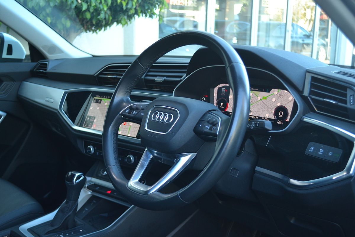 2023 Audi Q3 35 TFSI F3