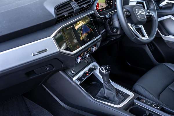 2024 Audi Q3 35 TFSI F3
