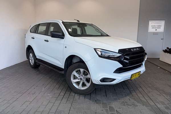 2023 Isuzu MU-X LS-M