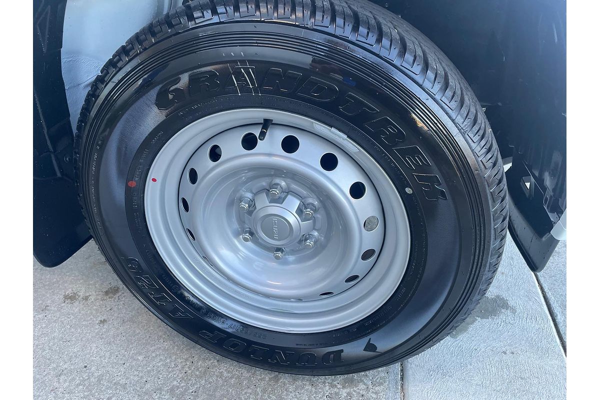2025 Isuzu D-MAX SX High Ride Rear Wheel Drive