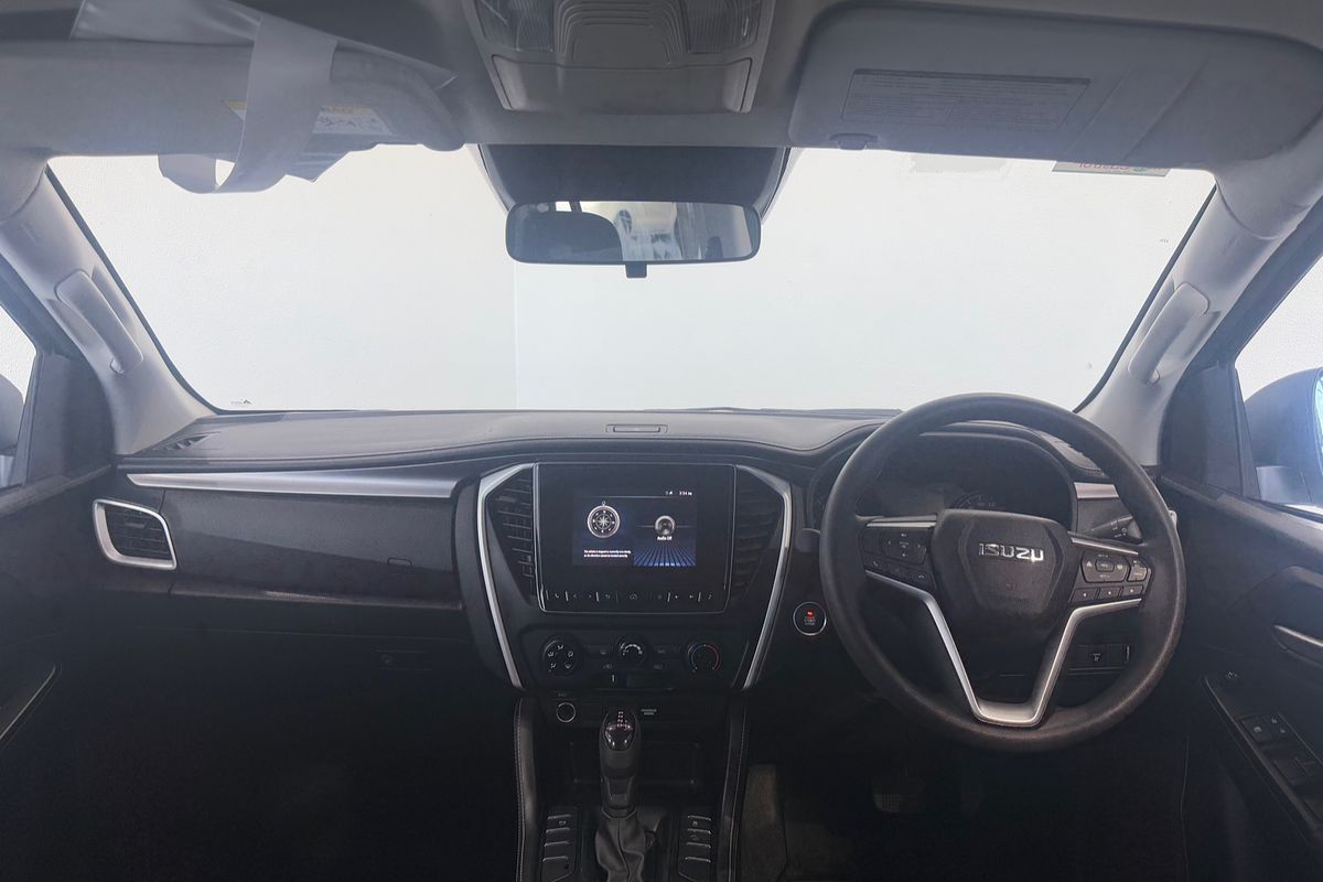 2023 Isuzu MU-X LS-M