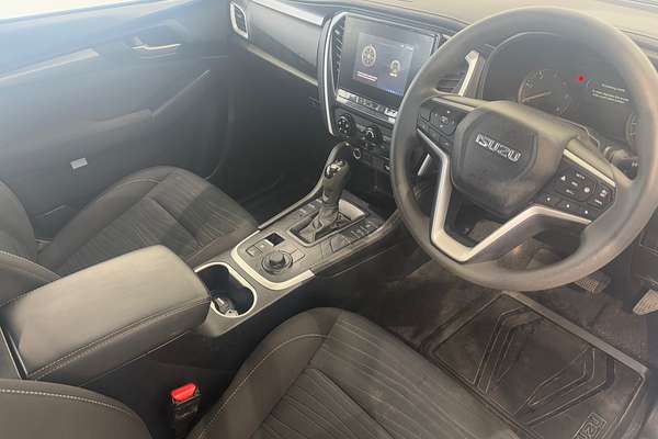 2023 Isuzu MU-X LS-M